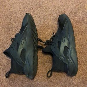 Youth Black Huaraches